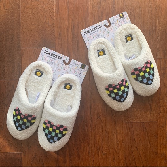 Rainbow Heart Check Slippers - Various Sizes - Picture 2 of 6